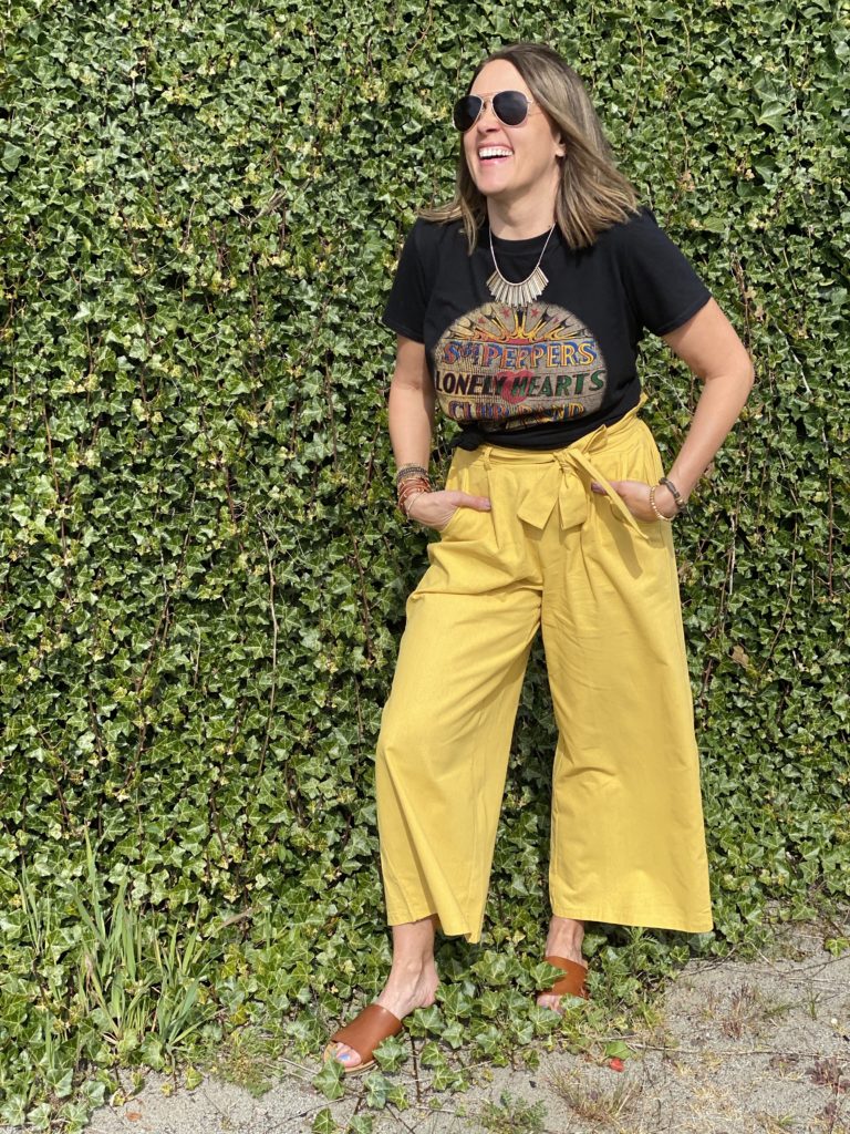 yellow wide-leg pants