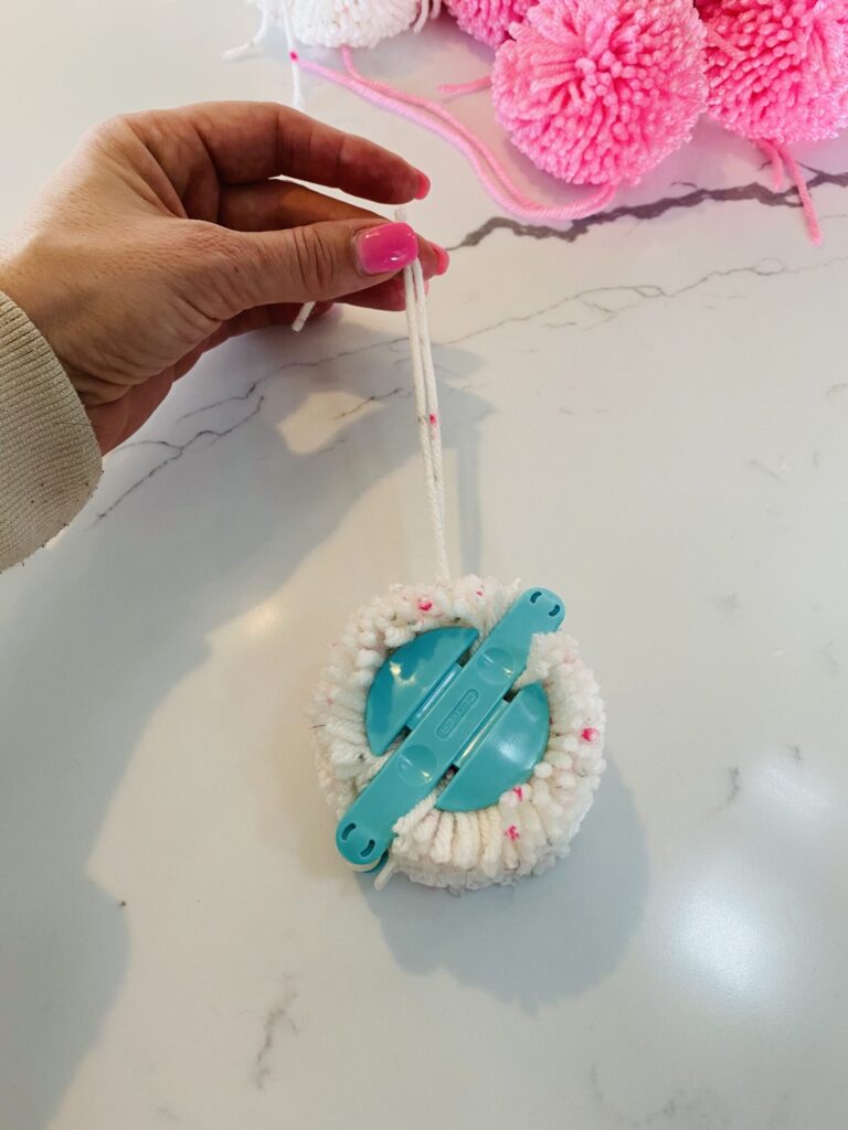 pom pom making