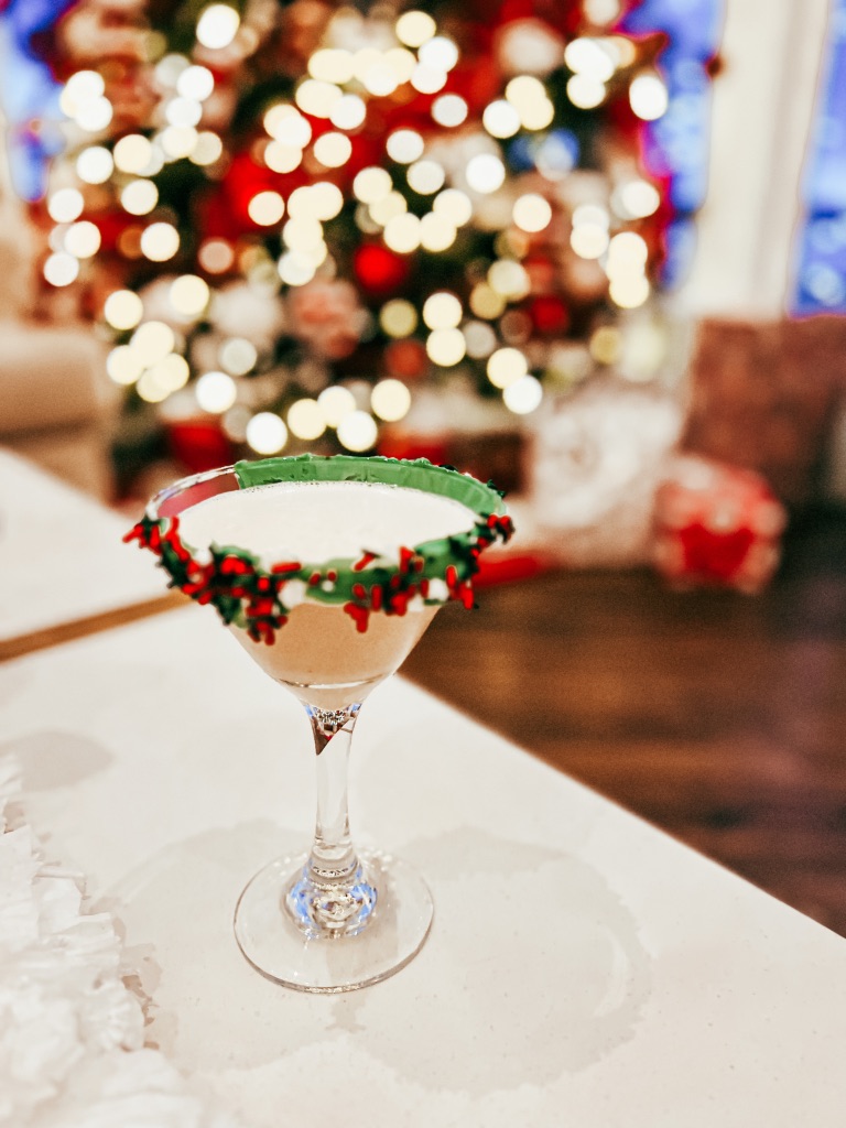 a glass of Sugar Cookie Martini as a Christmas cocktail
