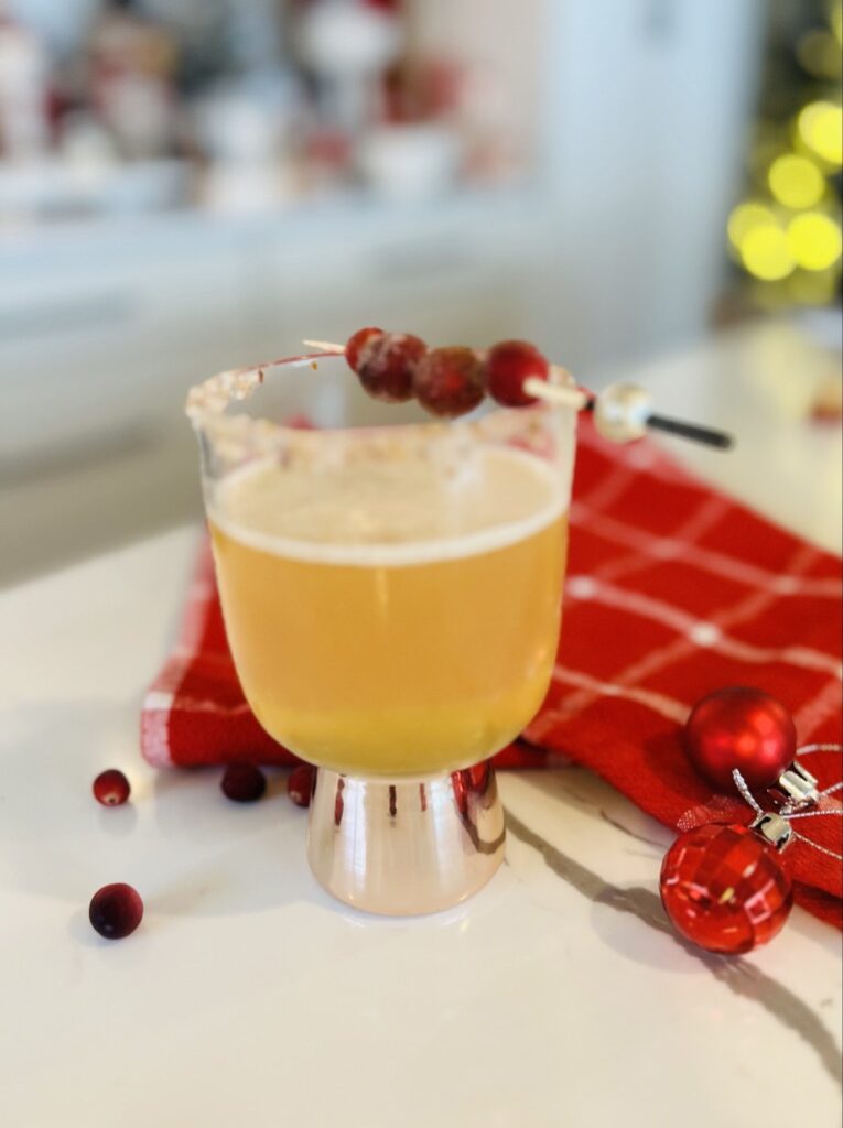 White Christmas Cranberry Cocktail as one of the Christmas cocktails you can serve 